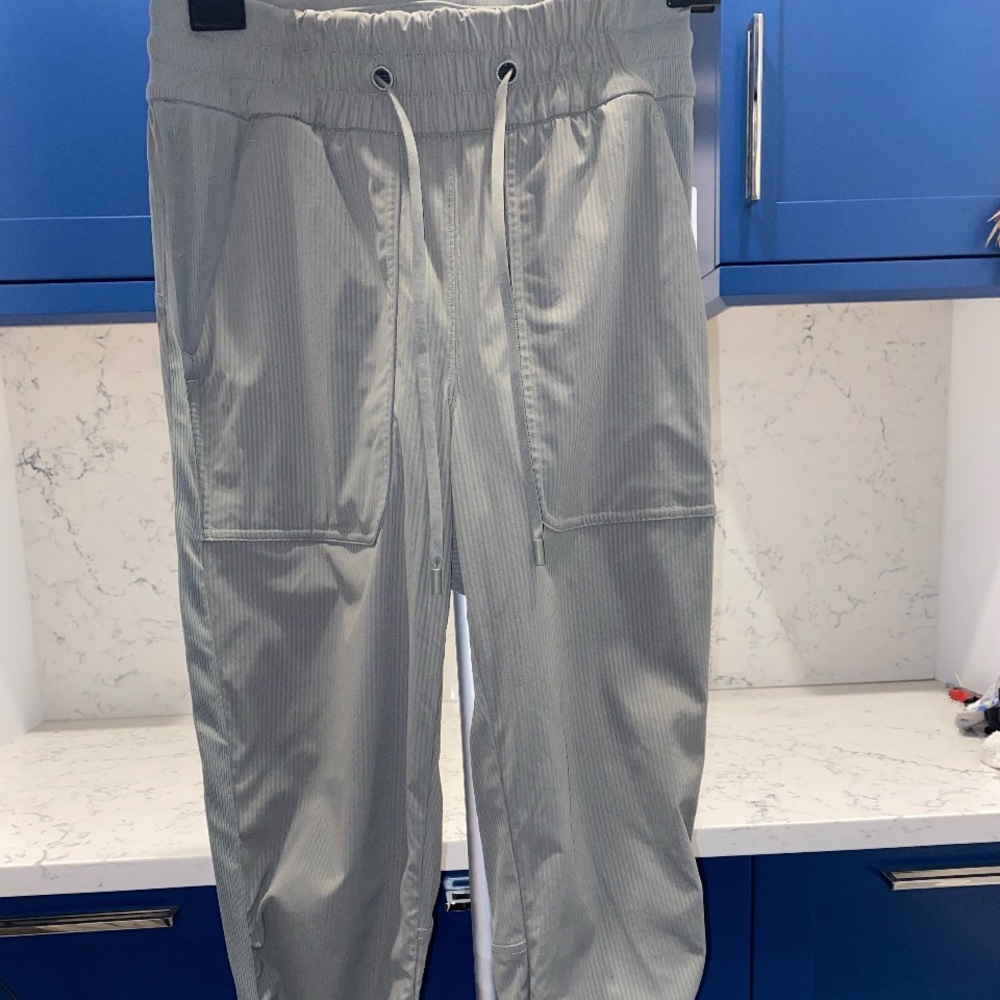 Brand new Lululemon joggers